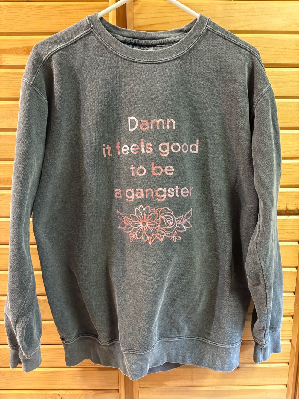 Women’s Comfort Colors Crew Neck Sweatshirt, Size M, Pepper-faded charcoal gray